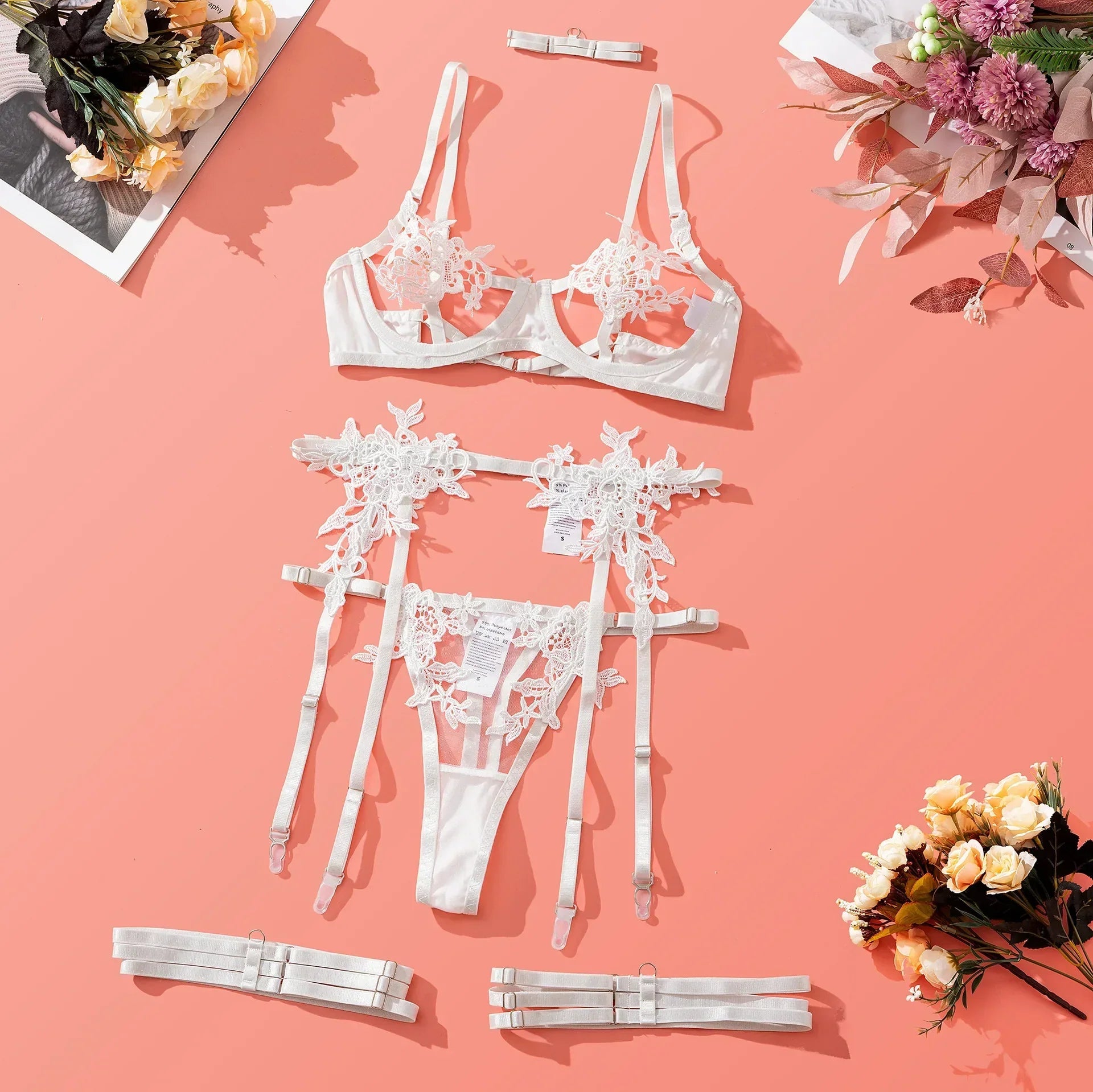 Vivienne™ – Elegant 4-Piece Lace Lingerie Set