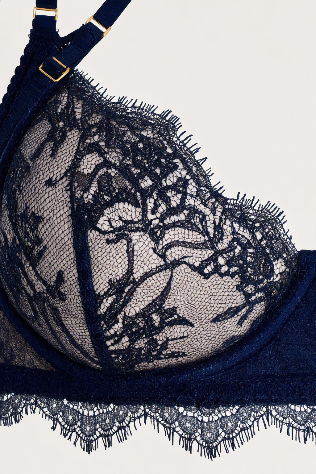 Valeria™ – Elegant Lace Lingerie Set